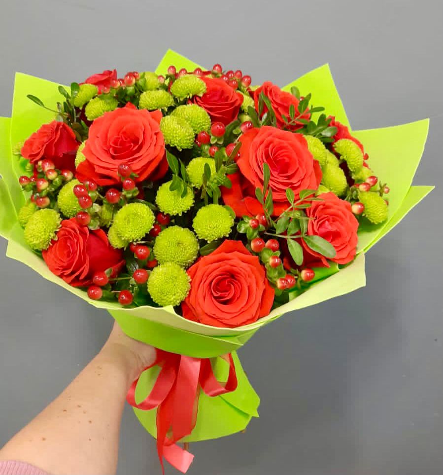 Букет цветов из: Хризантемы и Розы в Татарке