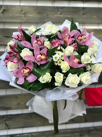Букет цветов из: Розы и Хризантемы в Татарке