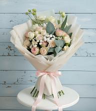 Букет цветов из:  Розы и Лизиантусы в Татарке