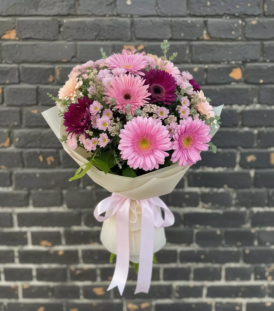 Букет цветов из: Герберы и Хризантемы в Татарке