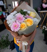 Букет цветов из:  Герберы, Розы и Хризантемы в Татарке