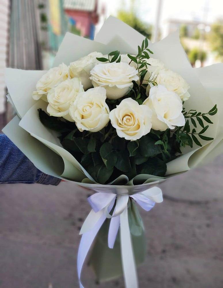 Букет Белые розы Проуд в Татарке