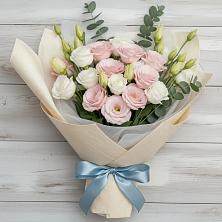 Букет цветов из:  Лизиантусы в Татарке