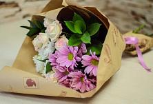 Букет цветов из:  Розы и Хризантемы #REPLACE_PRED# Татарке
