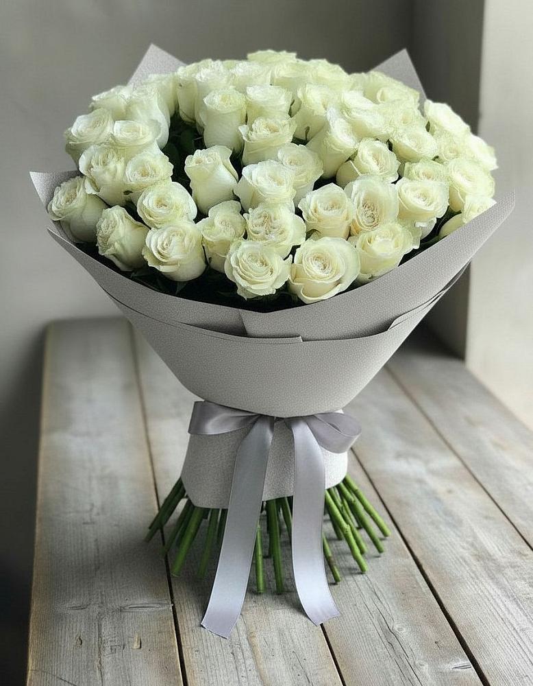 Букет 35 Белых роз в Татарке