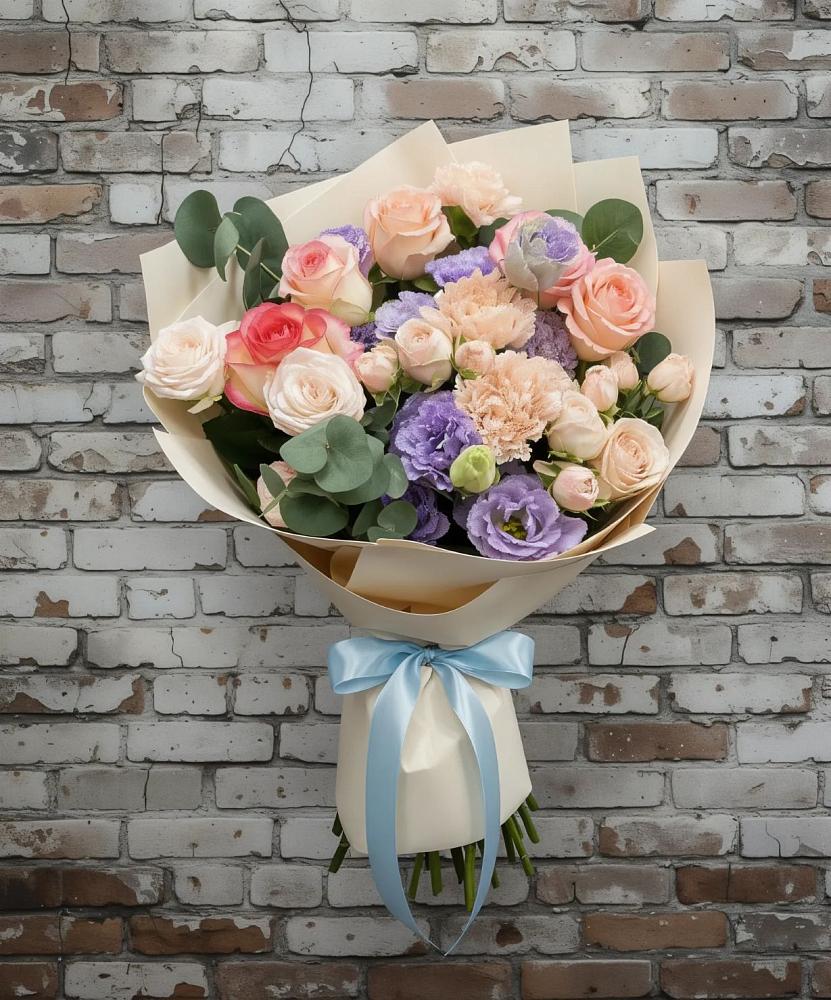 Букет цветов из: Розы, Лизиантусы и Гвоздики в Татарке