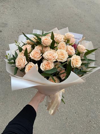 Букет Кремовые розы Латте в Татарке