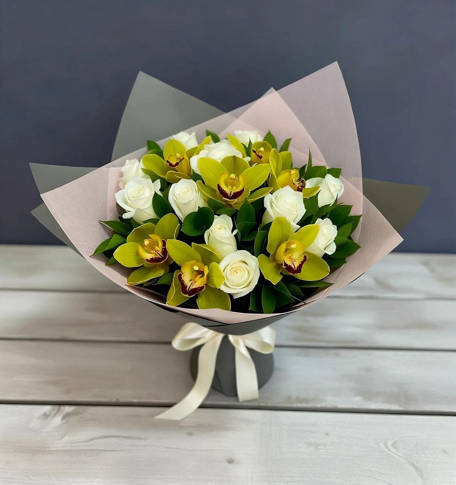 Букет цветов из: Орхидеи и Розы в Татарке