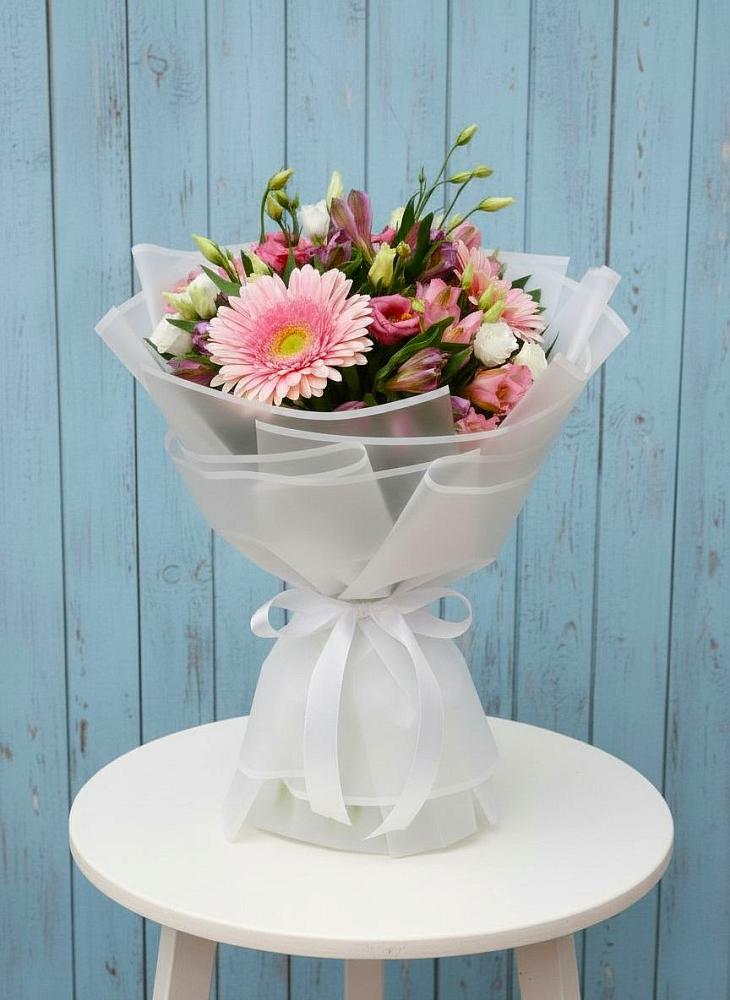 Букет цветов из: Герберы, Альстромерии и Лизиантусы в Татарке