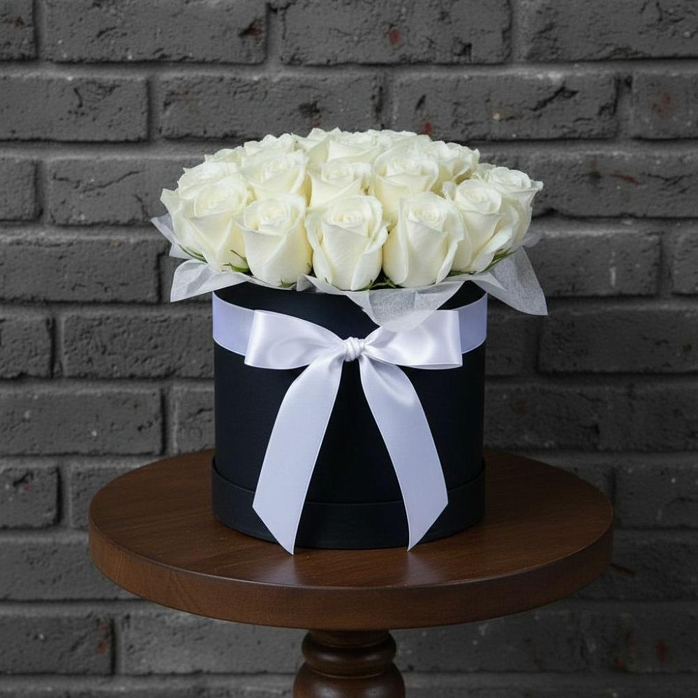 Цветочная композиция из Розы в шляпной коробке в Татарке