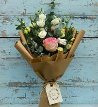 Букет цветов из:  Розы и Лизиантусы в Татарке