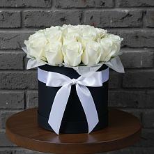 Цветочная композиция из Розы в шляпной коробке в Татарке